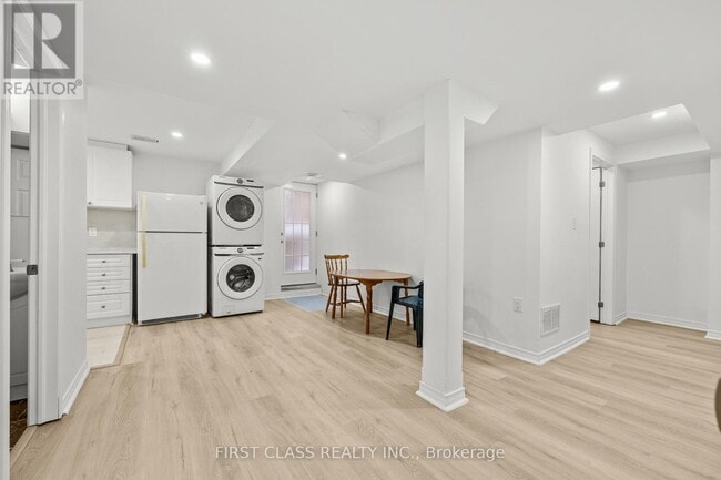 property at 5554 Churchill Meadows Blvd