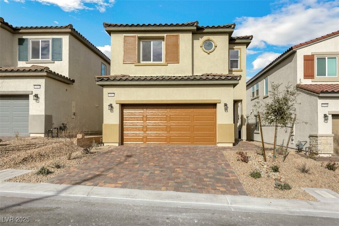 10602 Dryades Ave in Las Vegas, NV - Building Photo