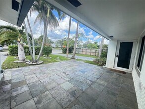 1709 SW 5th Pl in Fort Lauderdale, FL - Building Photo - Building Photo