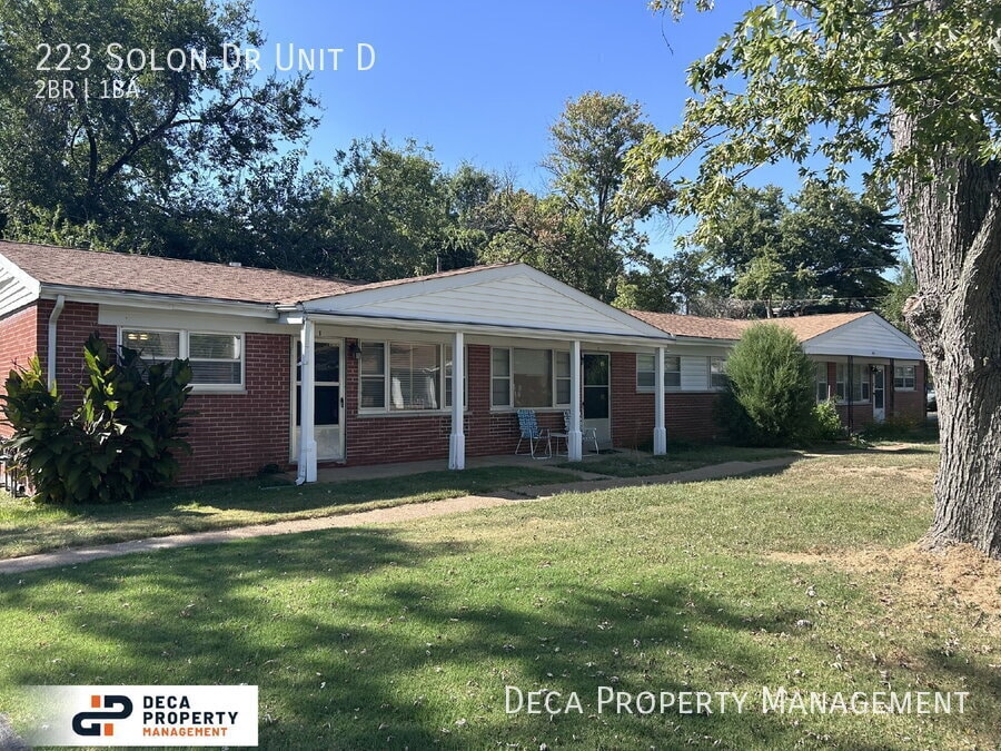 223 Solon Dr in Ballwin, MO - Building Photo