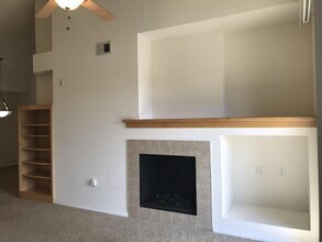 2450 Windrow Dr in Fort Collins, CO - Building Photo - Building Photo
