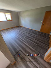 2085 1st Ave in Marion, IA - Building Photo - Building Photo