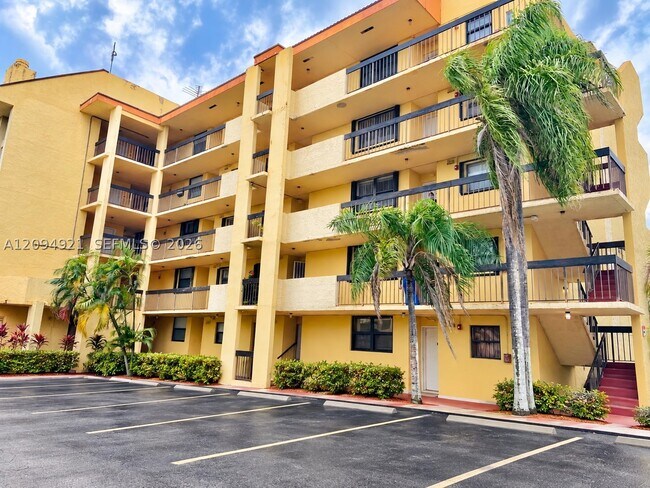 property at 8881 Fontainebleau Blvd