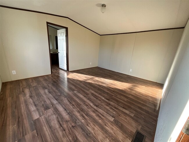 property at 133 Country Oaks St