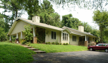 1609 Sunrise Ave in Raleigh, NC - Foto de edificio - Building Photo