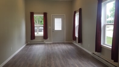 1328 East Ave in Red Wing, MN - Building Photo - Building Photo