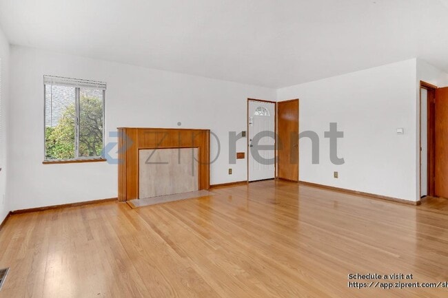 property at 6117 NE Clackamas St