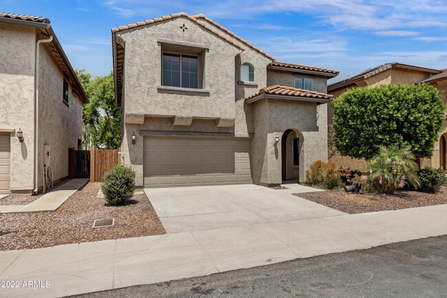2142 W Marconi Ave in Phoenix, AZ - Building Photo - Building Photo