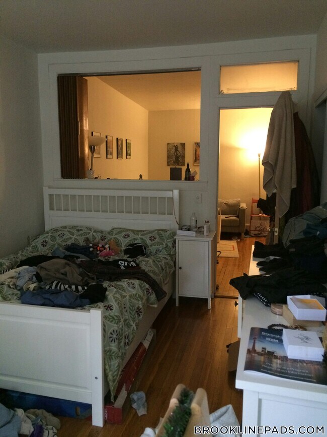 33 Lancaster Terrace in Brookline, MA - Building Photo - Building Photo