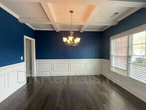 3483 Lost Oak Dr NE in Buford, GA - Foto de edificio - Building Photo