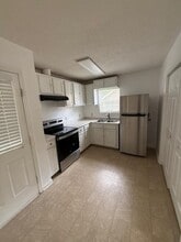 201 Thomas St in Archdale, NC - Building Photo - Building Photo