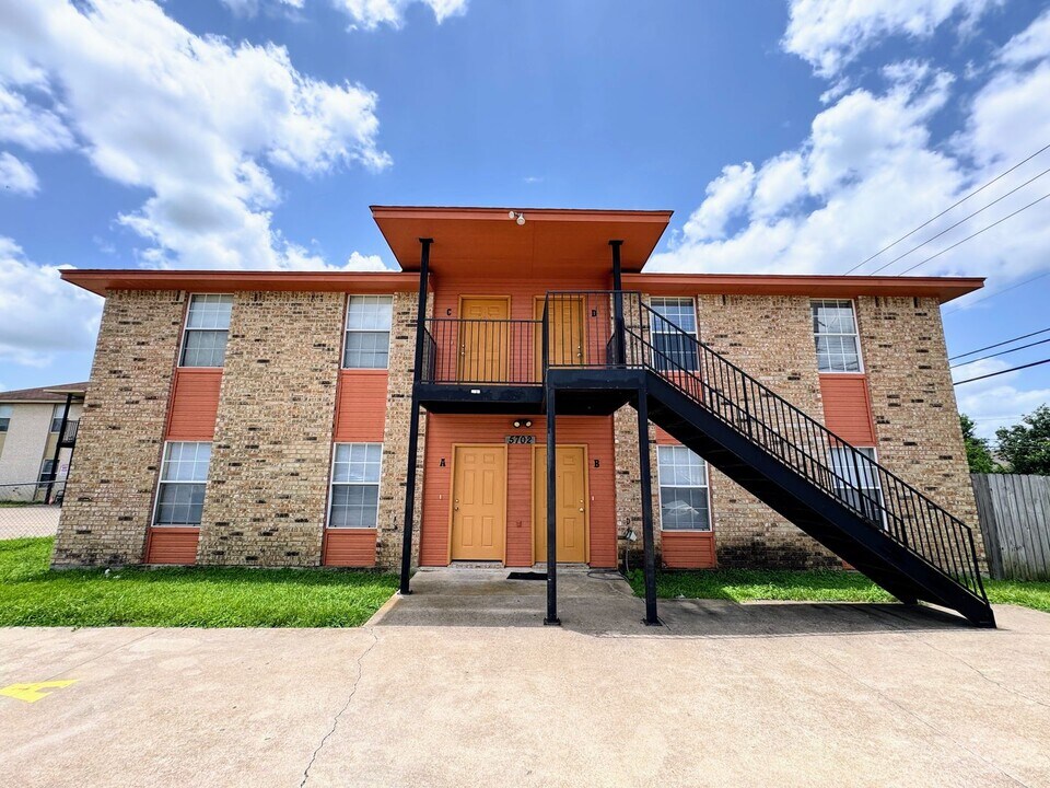 5702 Greengate Dr in Killeen, TX - Building Photo