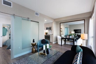 110 Constitution Dr in Menlo Park, CA - Building Photo - Building Photo