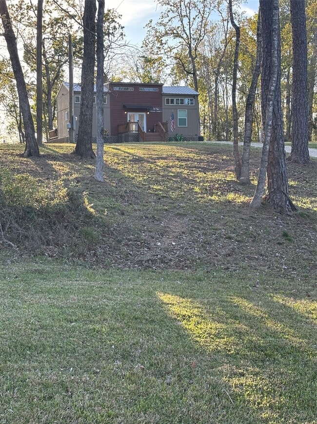 property at 373 Saddle Surrey Rd