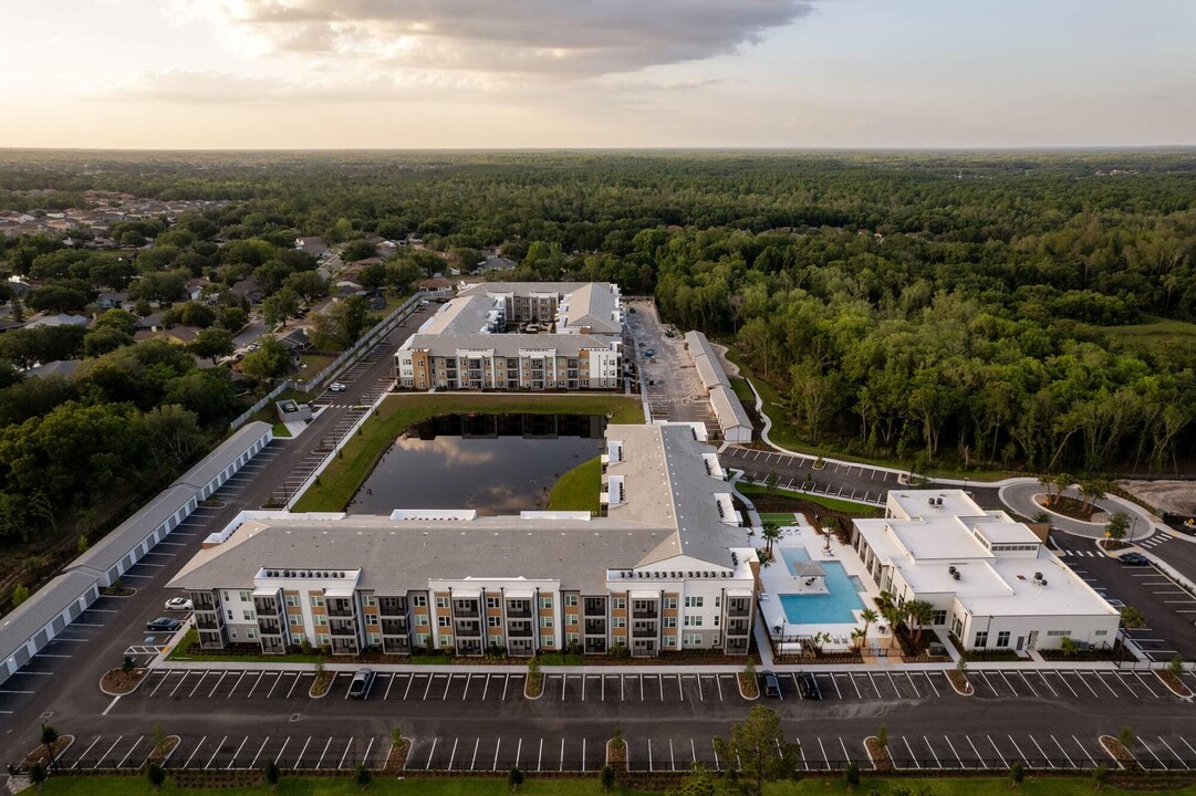 Avidity Living in Land O Lakes, FL - Foto de edificio