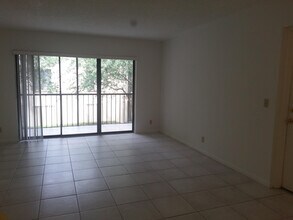 206 Foxtail Dr in Greenacres, FL - Building Photo - Building Photo