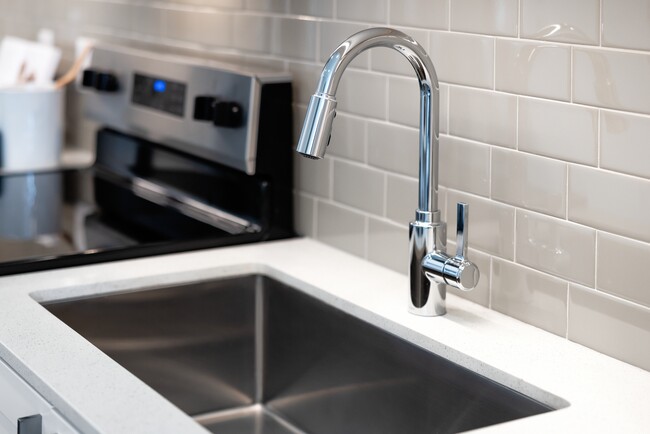 Avalon Tech Ridge in Pflugerville, TX - Building Photo - Building Photo