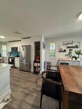 8900 NE 8th Ave in Miami, FL - Building Photo - Building Photo