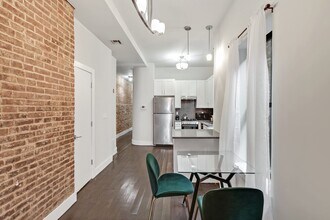 60 New York Ave-Unit -D in New York, NY - Building Photo - Building Photo