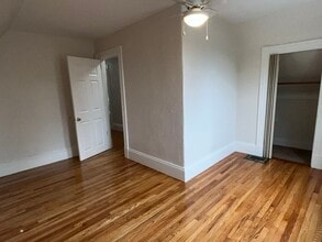 4 Usher Rd in Medford, MA - Building Photo - Building Photo