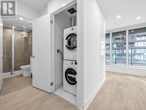 1 Quarrington Ln in North York, ON - Building Photo - Building Photo