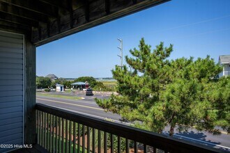 228 Lazy Day Dr in Surf City, NC - Building Photo - Building Photo