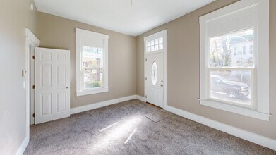 1412 Laidlaw Ave in Cincinnati, OH - Building Photo - Building Photo