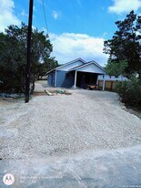 270 Ridgerock Dr in Canyon Lake, TX - Building Photo