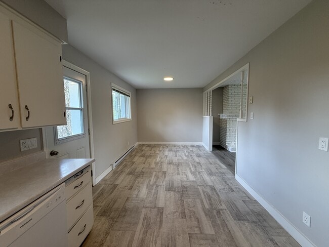 56-56 Point Park Dr in Riverview, NB - Building Photo - Building Photo