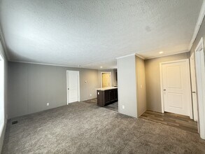 10610 State Rte 762 in Lockbourne, OH - Building Photo - Building Photo