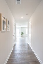 221 1st St in Aberdeen, NC - Foto de edificio - Building Photo