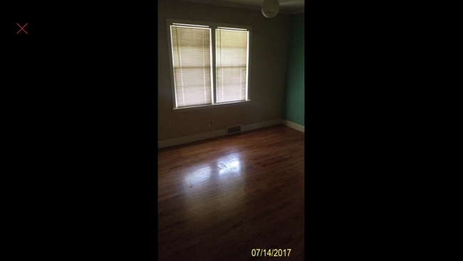 1421 Willow Rd in Newton, KS - Building Photo - Building Photo