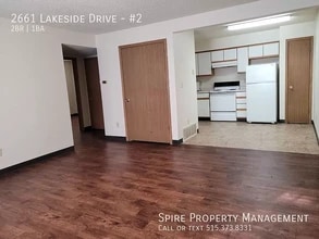 2661 Lakeside Dr, Unit 2 in Iowa City, IA - Building Photo - Building Photo