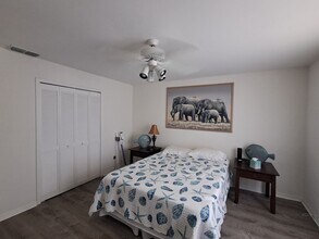 13731 Markham Ln in Ft. Myers, FL - Building Photo - Building Photo