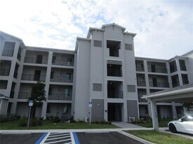 17565 Opal Sand Dr in Venice, FL - Building Photo