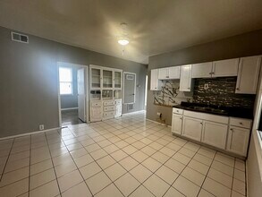 5159 S Albany Ave in Chicago, IL - Building Photo - Building Photo
