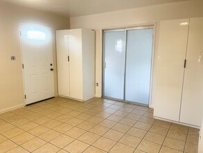 4732 Cereza St in San Diego, CA - Building Photo - Building Photo