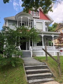 804 E Seneca St, Unit 1 in Ithaca, NY - Foto de edificio - Building Photo