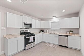 423 E Morton St in Denison, TX - Building Photo - Building Photo