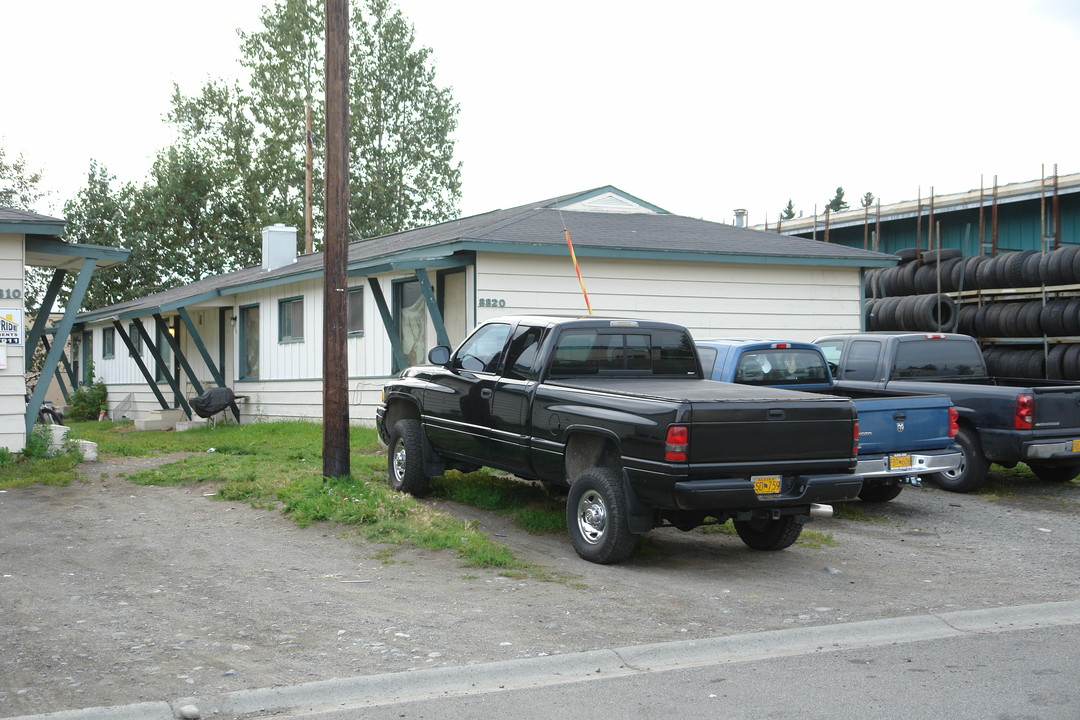 8810-8820 Golovin St in Anchorage, AK - Building Photo