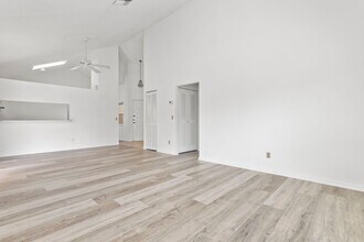 17038 Terraverde Cir in Ft. Myers, FL - Building Photo - Building Photo