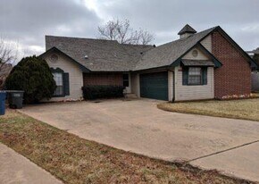1404 Wood Duck Dr in Edmond, OK - Building Photo