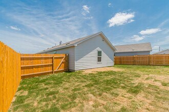 6406 Reuben Kemper in San Antonio, TX - Building Photo - Building Photo