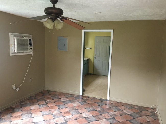 7908 Siskin Ave in Jacksonville, FL - Building Photo - Building Photo