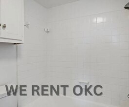 1434 NW 92nd St in Oklahoma City, OK - Building Photo - Building Photo