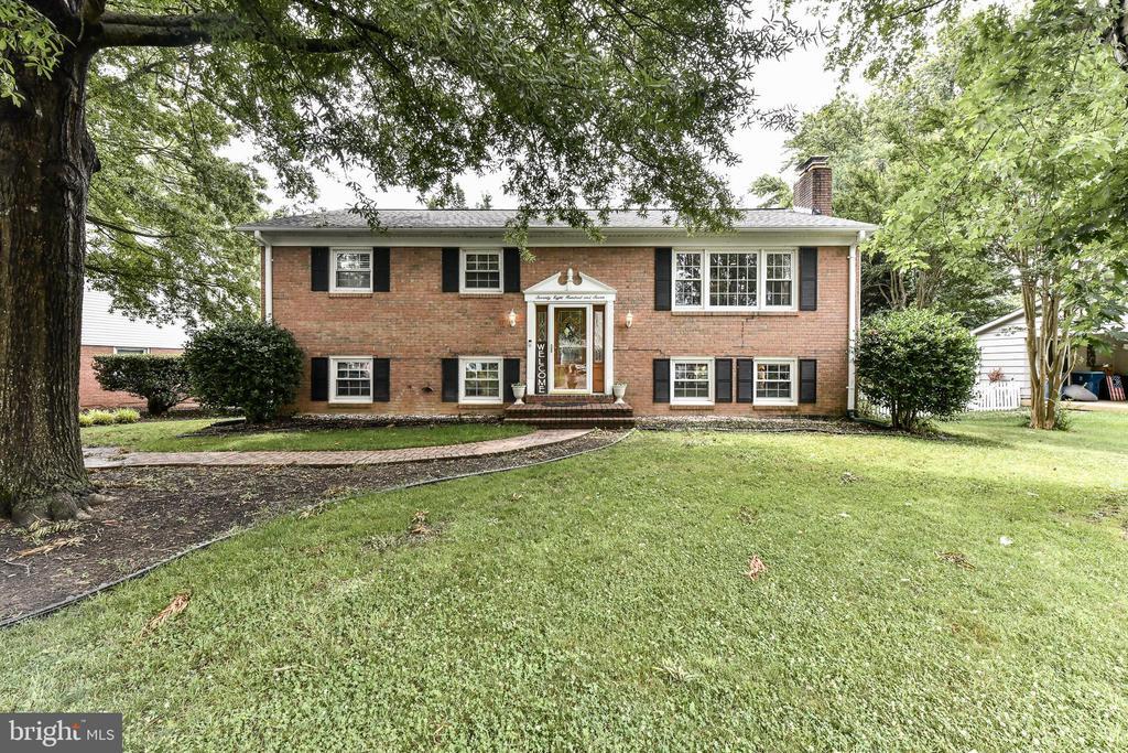7807 Suffolk Ct in Alexandria, VA - Building Photo