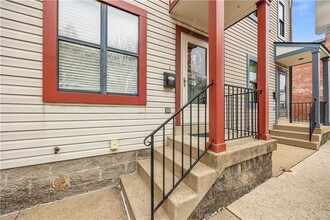 51 S 17th St in Pittsburgh, PA - Building Photo - Building Photo