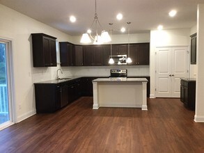 3021 Greenmont Cir in Belmont, NC - Building Photo - Building Photo