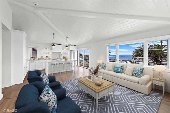 350 Cliff Dr in Laguna Beach, CA - Building Photo - Building Photo