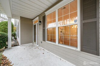 131 Greenlawns Dr in Lakewood, NJ - Building Photo - Building Photo